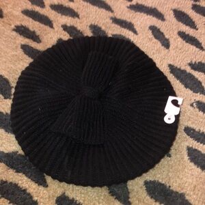 kate spade Black Ribbed Knit Beret
